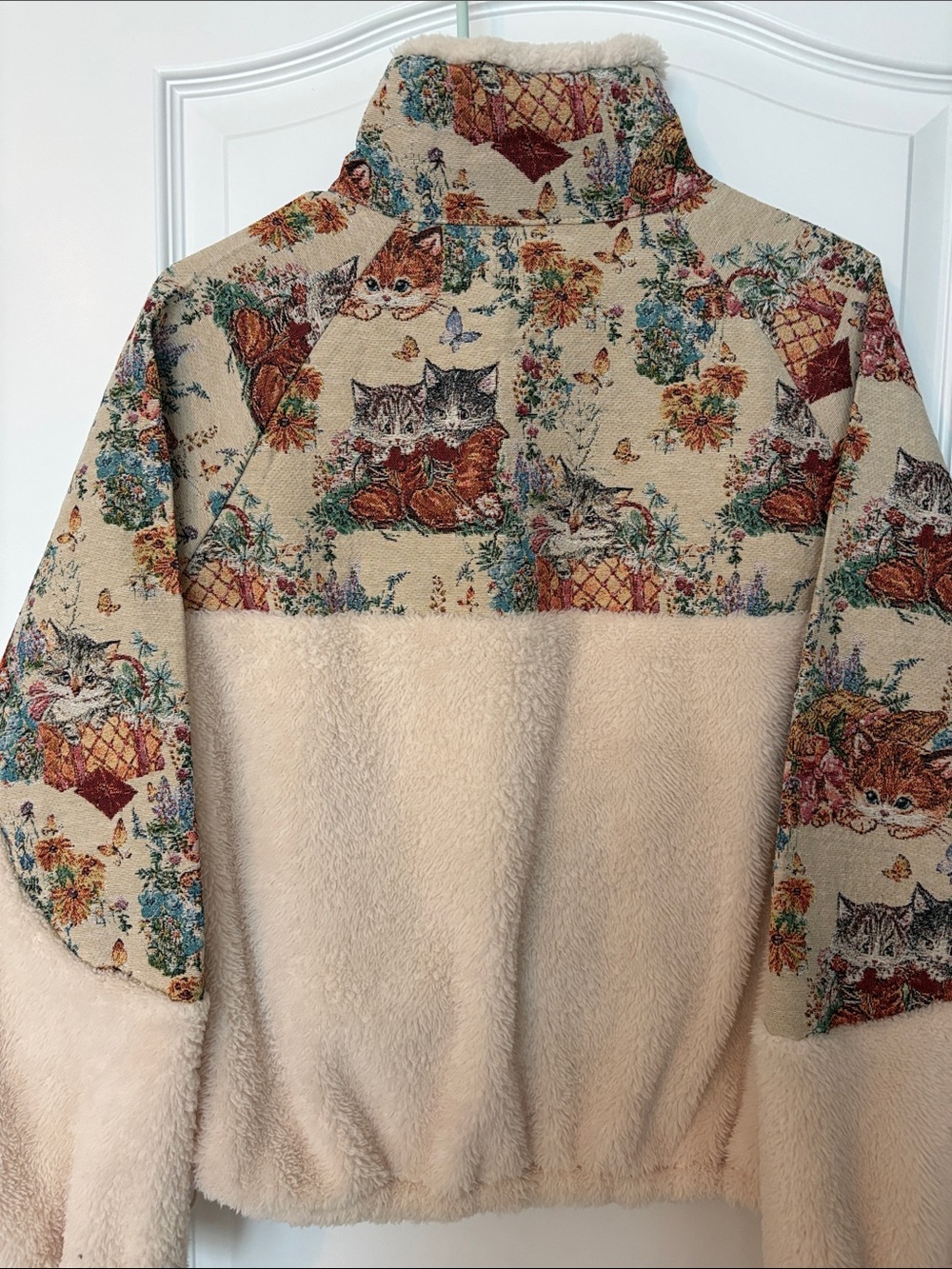 CIDER fleece collar floral cat sweatshirt 🐈 🐈‍⬛ 🐈 🐈‍⬛ 🐈 🐈‍⬛ 🐈 🐈‍⬛ - Picture 8 of 10